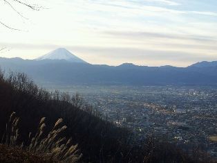 甲府を見下ろす富士.jpg